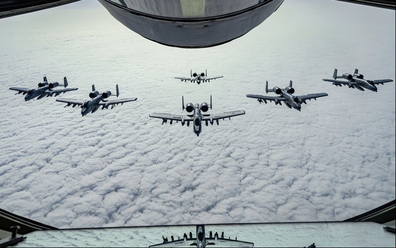 Entre as aeronaves enviadas pelos estão unidos estão o A-10, F-15 e F-16 - Guarda Aérea Nacional dos EUA