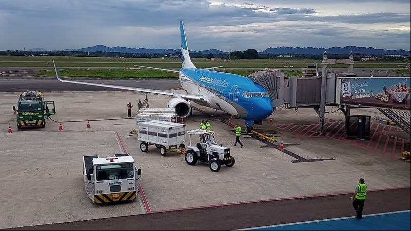 O aeroporto de Curitiba ampliou oferta de voos internacionais e adicionou a rota para Buenos Aires - CCR