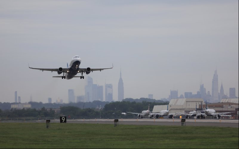 Voos estão sendo retomados nos Estados Unidos - Port Authority NYNJ