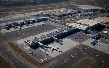 Aeroporto de Campinas anuncia rotas para Madri, Porto e Montevidéu com a Azul - Viracopos