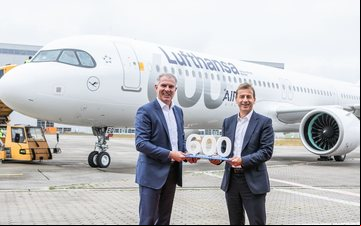 Uma cerimônia marcou o feito histórico para a companhia aérea e para a Airbus - Lufthansa/Divulgação
