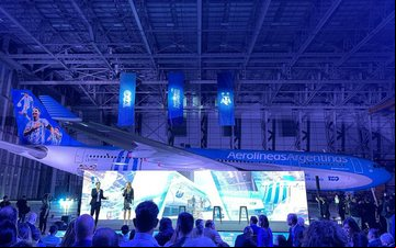 Apresentação no hangar 5 da companhia aérea, em Buenos Aires (EZE) - Vuelos y Spotters/Twitter