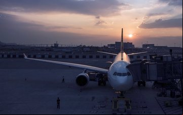 Projeção da IATA indica aumento na rentabilidade das companhias aéreas em 2025, impulsionado pela queda no preço do combustível e crescimento da demanda - Ministério dos Portos e Aeroportos