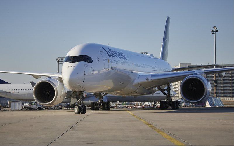 Equipes de solo da Lufthansa pleiteiam reajuste salarial de dois dígitos, em meio à escalada da inflação na Alemanha - Divulgação.