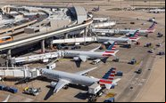 Aeroporto de Dallas Fort Worth (DFW) é maior hub da American Airlines - Divulgação