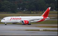 Boeing 787-8 da Avianca no aeroporto internacional de São Paulo, em Guarulhos - Guilherme Amancio