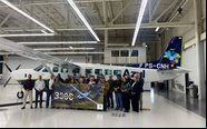 Azul e Textron celebram marca do Grand Caravan - Divulgação