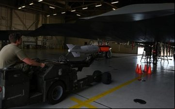 Bomba B61-12 já foi lançada a partir de caça furtivo F-35A - USAF