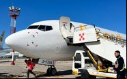 Modelo de leasing adotado pela Flybondi permite o aluguel de aviões com tripulação, manutenção e seguro inclusos - Divulgação
