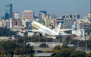 Serão dezessete voos semanais do Aeroparque para destinos no Brasil - Martín Romero