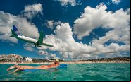 Uma das atrações de St. Maarten é a aproximação do aeroporto Princesa Juliana