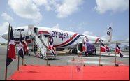 A aeronave recebeu faixas alusivas às cores da bandeira da República Dominicana - Arajet