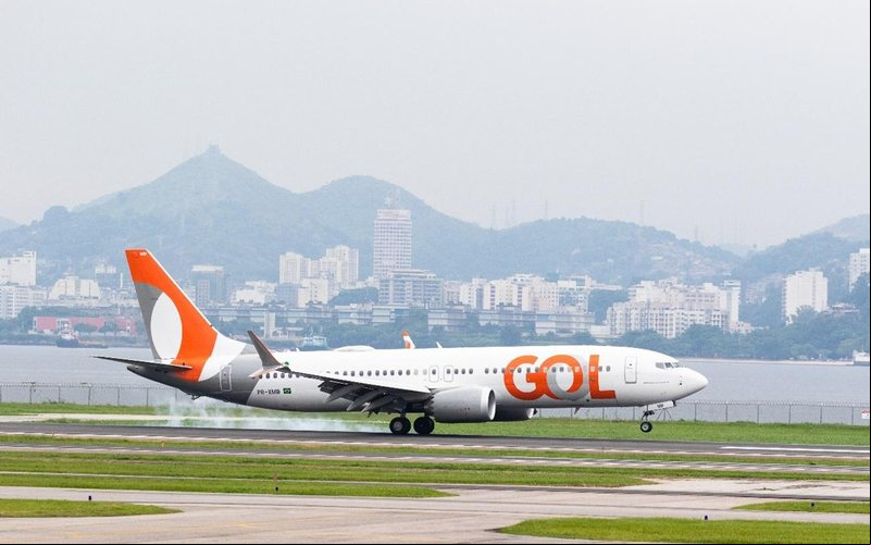 Todos os pilotos que operam no Santos Dumont estarão aptos para o novo procedimento até maio - Gol/Divulgação