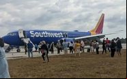 Reguladores exigem que a aeronave seja evacuada em até 90 segundos, em caso de emergência em solo - Reprodução/Redes Sociais