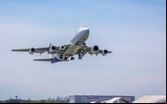 Boeing 747 decolou com três RB211, um Trent 1000 (motor maior) e um Pearl 10X (motor menor) - Rolls-Royce