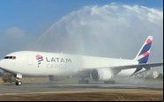 Os novos voos são operados pelo Boeing 767-300F da Latam Cargo - Divulgação.
