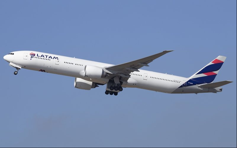 Boeing 777-300ER é o maior avião da frota da Latam, 'Triplo Sete' pode transportar 410 ageiros em duas classes - Luís Neves