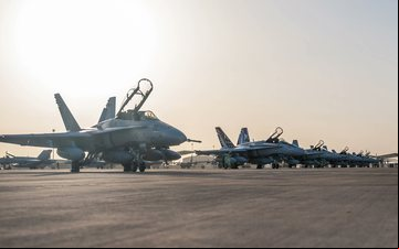 Imagem Caças F/A-18 Hornet reforçam presença militar norte-americana no Oriente Médio