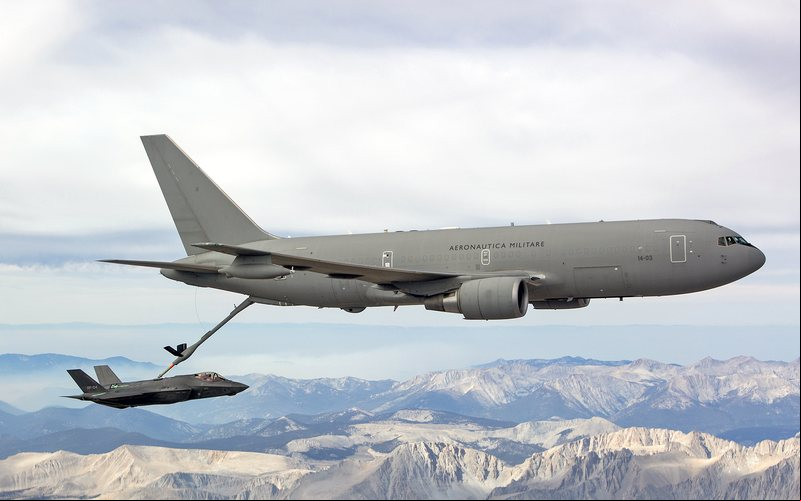 KC-46 é uma versão aprimorada do KC-767 - Boeing