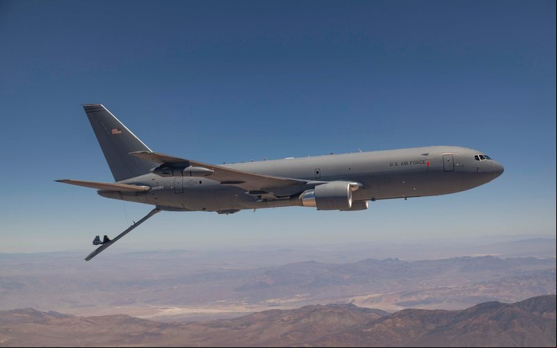 Aeronave dispõe de modernos recursos para o rebastecimento em voo de outras aeronaves - Boeing