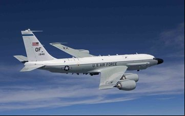 Força aérea dos EUA utilizam uma vasta frota de aviões para inteligência, incluindo os Boeing RC-135 - USAF