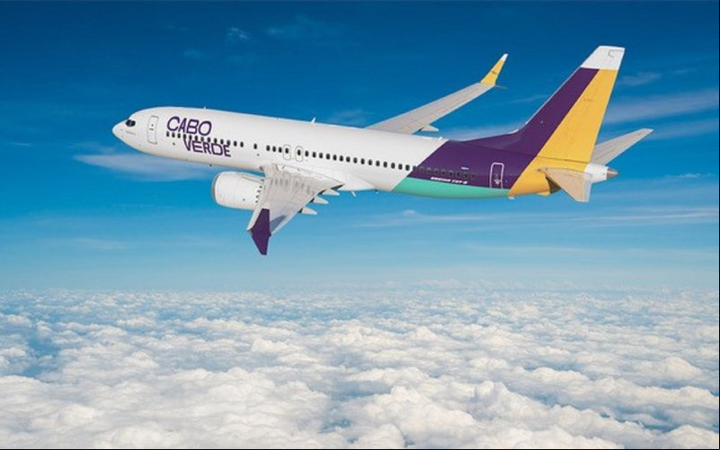 737-8 possui quatro anos de idade e foi operado por aérea sul-africana - Boeing