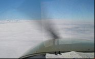 "VFR-on-top" é a operação VFR em que se mantém distância das nuvens enquanto se voa acima de uma camada nublada - Arquivo Pessoal
