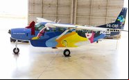 Aeronave recebeu pintura especial no aeroporto de Jundiaí - TAM AE/Divulgação.