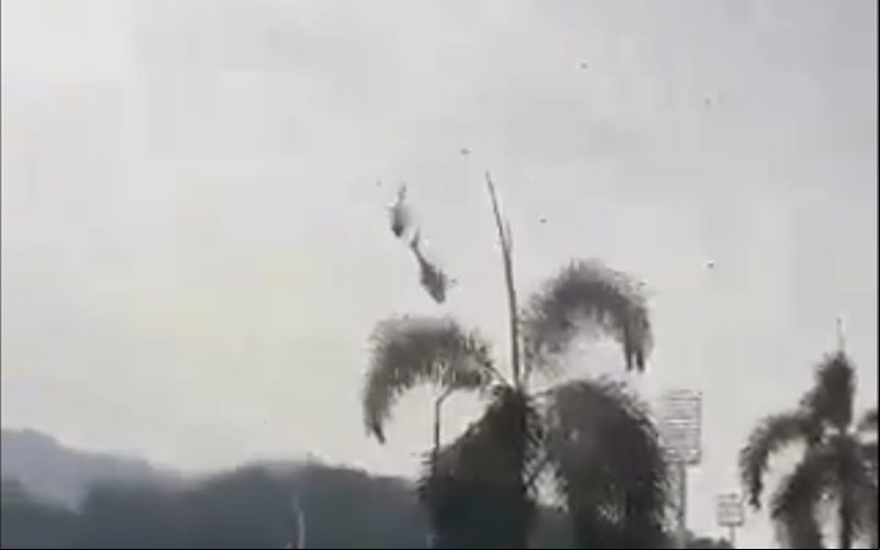 As aeronaves faziam um treinamento para um desfile alusivo aos 90 anos da Marinha Real do país - Reprodução/Redes Sociais