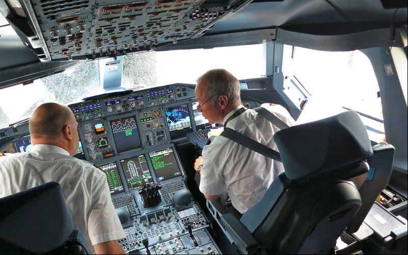 Quase nove mil certificados de pilotos comerciais foram emitidos nos EUA de janeiro a novembro deste ano - Divulgação