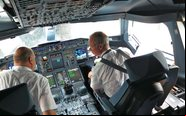 Quase nove mil certificados de pilotos comerciais foram emitidos nos EUA de janeiro a novembro deste ano - Divulgação