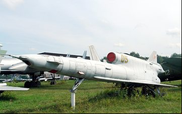 Tu-141 foi bastante utilizado entre 1970 e 1980 pela extinta União Soviética - Via Internet