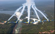 Esquadrilha já se apresentou sobre as Cataratas, mas com o icônico T-27 Tucano - FAB
