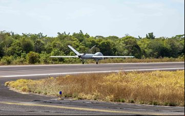 Imagem FAB assina acordo para compra adicional de drone militar