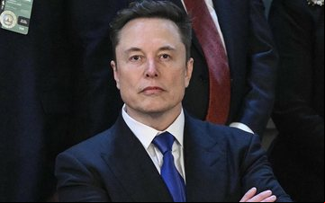 A investigação busca esclarecer se Musk teria influenciado o cancelarmento de contrato para favorecer a Starlink - Divulgação