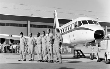 A produção do Bandeirante durou 32 anos e mais de 100 aeronaves continuam voando até hoje - Divulgação