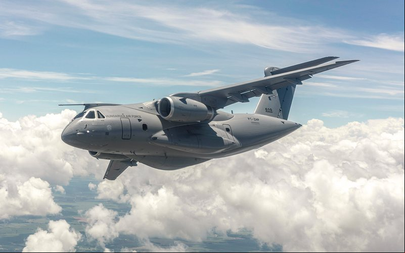 No voo inaugural, foi realizada uma avaliação completa da aeronave - Embraer/Divulgação