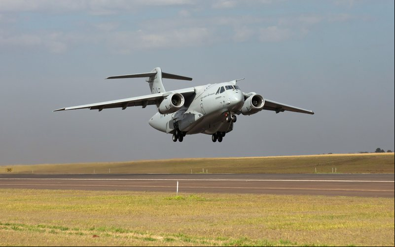 Primeiro KC-390 da FAP deverá ser enviado para Portugal em meados de 2023 - Embraer