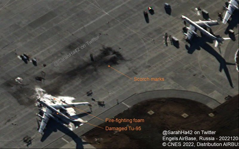 Imagem mostra danos causados por ataque aéreo contra base russa - Via Twitter @SarahHa42