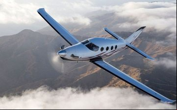 A aeronave alcança uma velocidade de cruzeiro de 617 km/h e uma altitude máxima de 34.000 pés - Divulgação