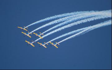 Apresentações da Esquadrilha da Fumaça são realizadas com sete aeronaves - AERO Magazine / André Magalhães