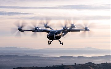 A aeronave pode transportar até cinco pessoas e atingir até 320 km/h - Joby Aviation