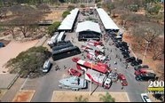 Público pode confefir de perto,entrar e tirar fotos em equipamentos militares - Marinha do Brasil