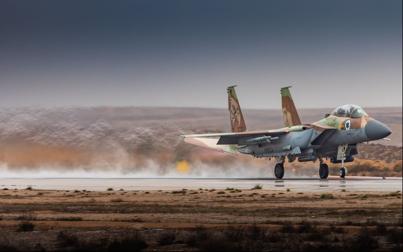 Força Aérea de Israel opera o F-16 Barack, F-15I e o moderno caça de quinta geração F-35I Adir - IAF
