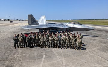 F-22 Raptor entrou em operação na USAFem 2005 - USAF
