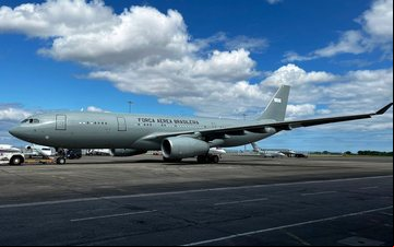 Primeiro KC-30 da FAB voava originalmente na Azul, com a matrícula PR-AIS - FAB