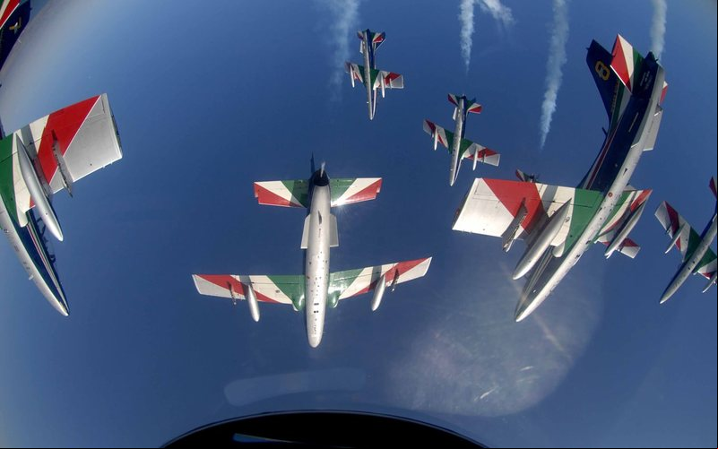 Após quase 40 anos o Frecce Tricolori retorna para Oshkosh - Aeronautica Militare