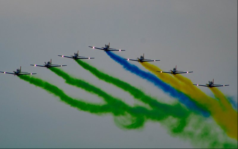 Última fez que a Esquadrilha usou fumaça colorida foi com T-27 Tucano - AERO Magazine/André Magalhães