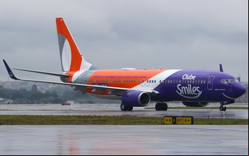 Boeing 737-800 alusivo ao programa de fidelidade Smiles - Guilherme Amancio