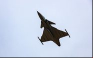 Caças Gripen F-39 estão ando por ensaios em voo para obter o certificado militar - FAB